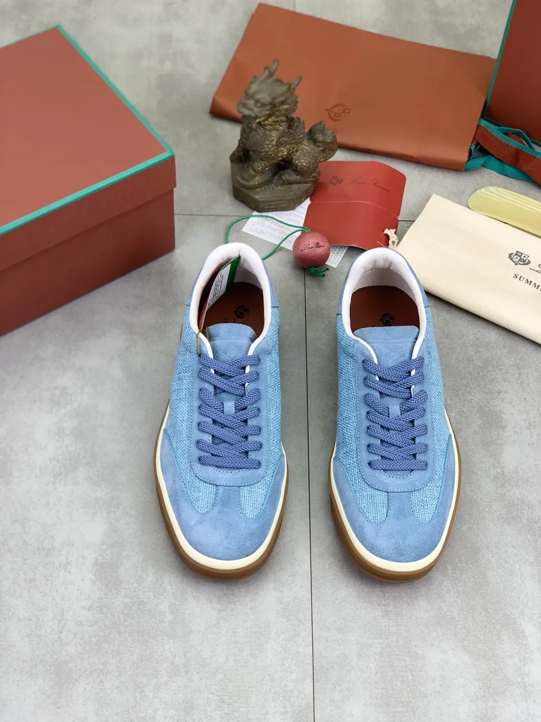 Men's Men's Shoes 💰P560 New Style 💰 The latest casual shoes Loro Piana 💯 Top grade 💯 Buy the original copy 💯 Founded the existing Loro Piana company on April 24, 1924. It is now the sixth generation of family business, providing the best quality products to customers who are discerning about taste and quality. Imported original fly woven fabrics with cowhide fabrics, plain calfskin lining, hand-stitched threads with cowhide feet, original packaging, high-end outsole, size: 38-45 (custom-made for 46), 7️⃣ colors available